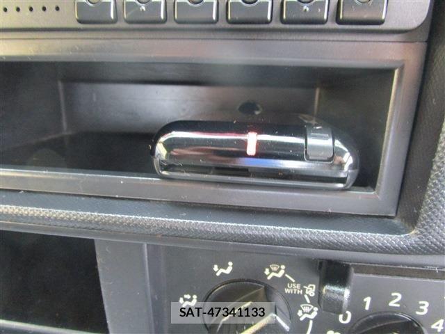 Hino DUTRO 2013-12 8035318-24