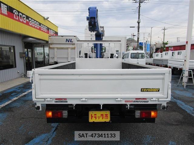Hino DUTRO 2013-12 8035318-4