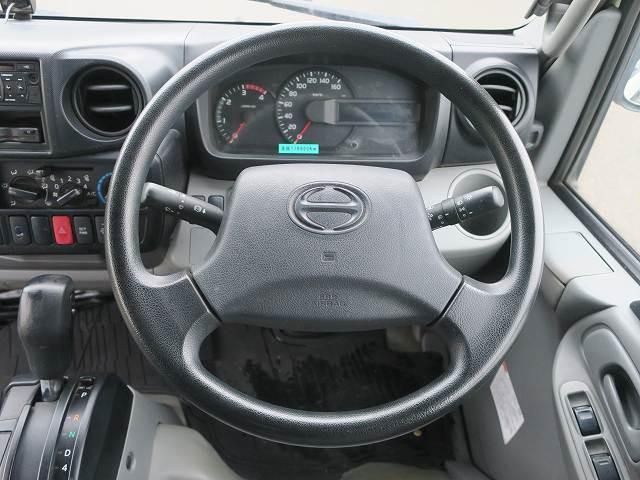 Hino DUTRO 2017-11 8060562-13