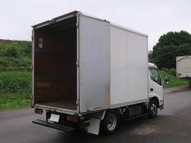 Hino DUTRO 2017-11 8060562-4