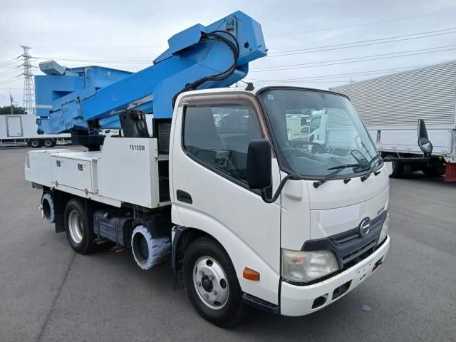 Hino DUTRO 2013-06 8060561-1