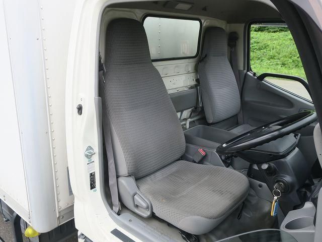 Hino DUTRO 2018-12 8060563-11