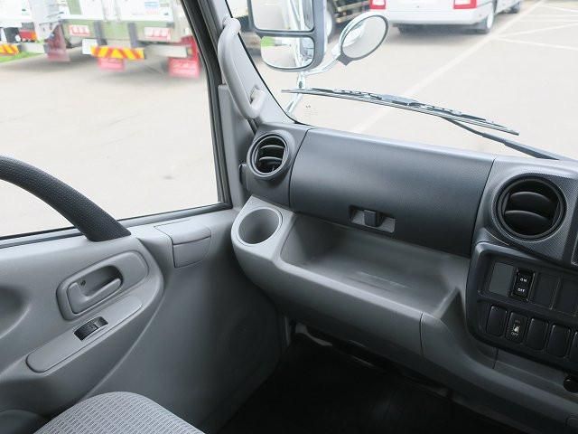 Hino DUTRO 2018-12 8060563-20