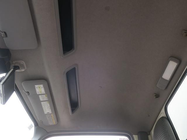 Hino DUTRO 2018-12 8060563-23