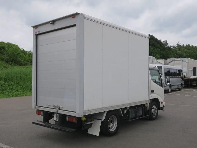 Hino DUTRO 2018-12 8060563-2