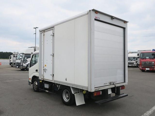 Hino DUTRO 2018-12 8060563-3