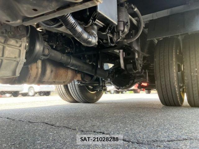 Hino DUTRO 2019-08 8073618-10