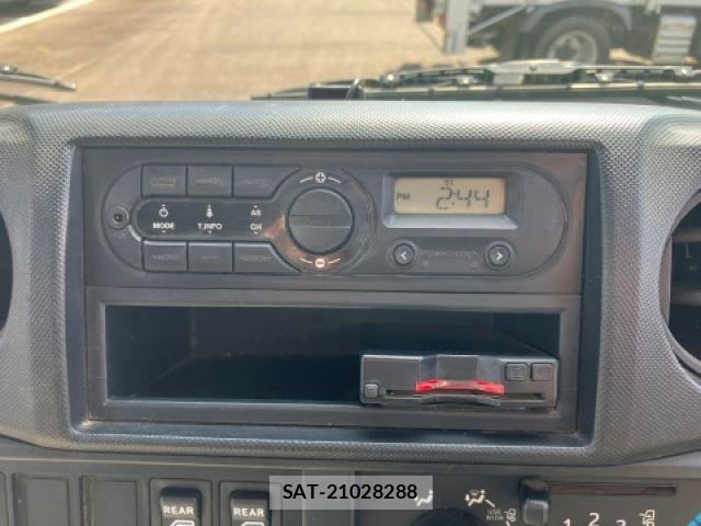 Hino DUTRO 2019-08 8073618-20
