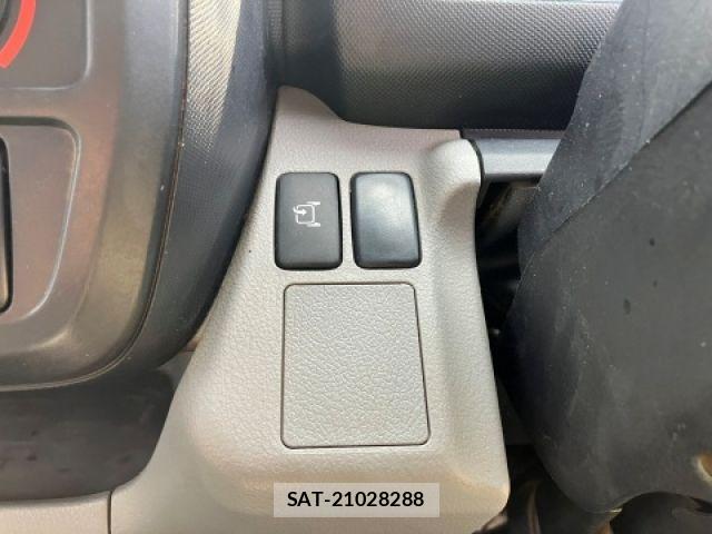 Hino DUTRO 2019-08 8073618-23