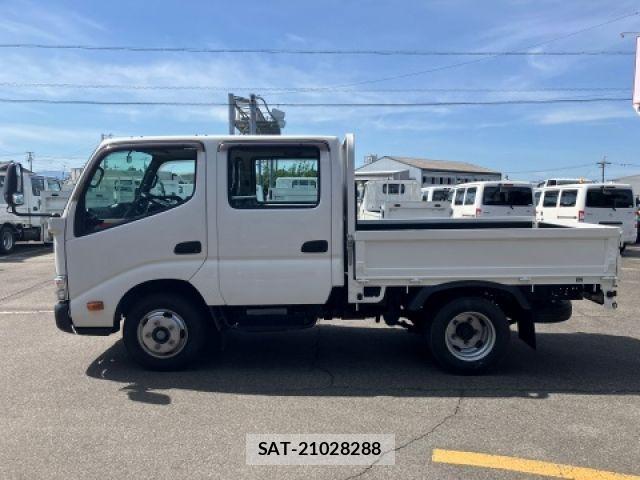 Hino DUTRO 2019-08 8073618-4