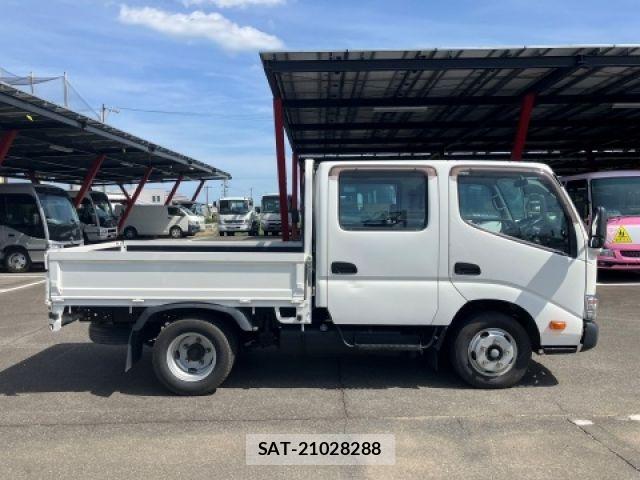 Hino DUTRO 2019-08 8073618-5