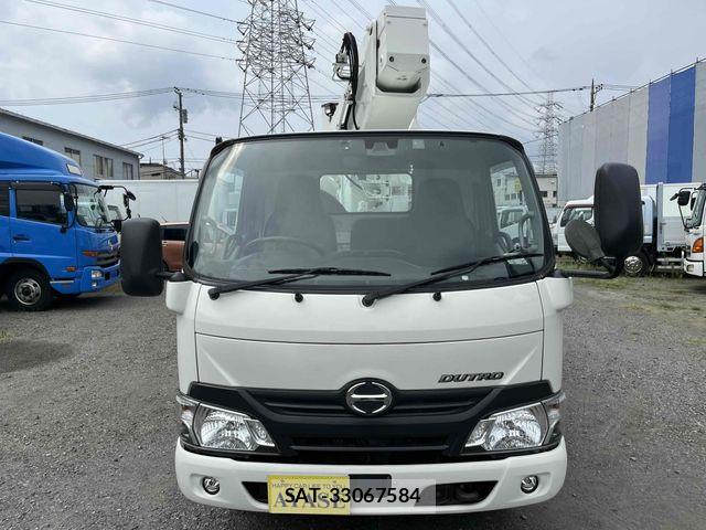 Hino DUTRO 2018-05 8073615-1