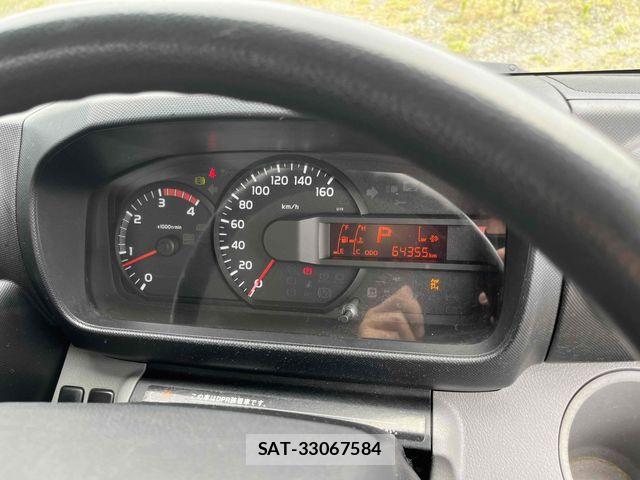 Hino DUTRO 2018-05 8073615-21