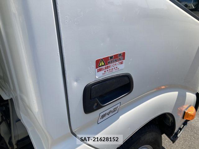 Hino DUTRO 2018-09 8073619-16