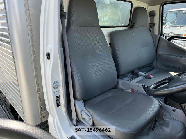 Hino DUTRO 2015-06 8073616-20
