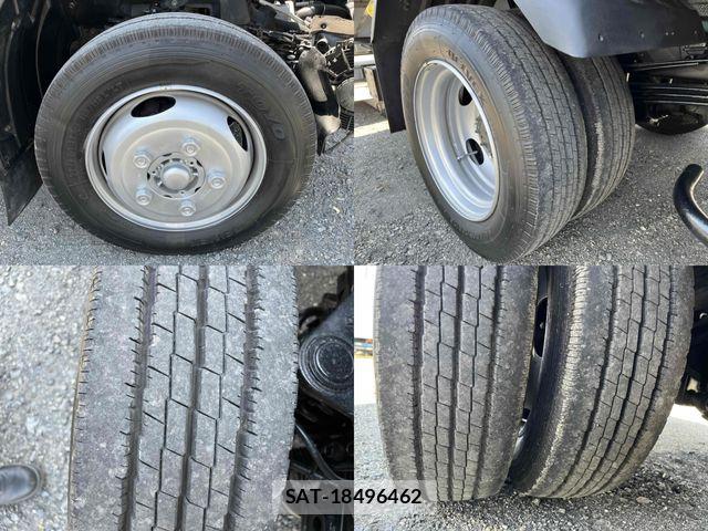 Hino DUTRO 2015-06 8073616-29