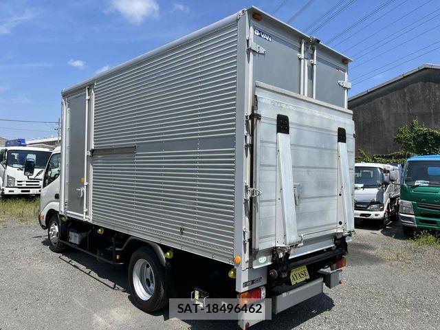 Hino DUTRO 2015-06 8073616-3