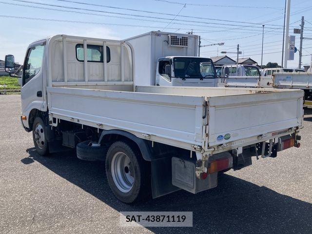 Hino DUTRO 2016-11 8073622-2