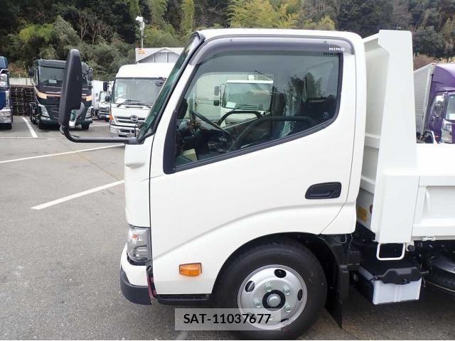 Hino DUTRO 2026-01 8073614-10