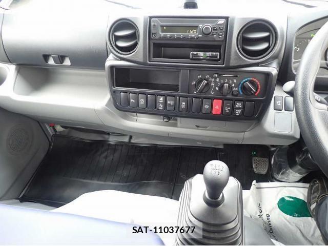 Hino DUTRO 2026-01 8073614-14