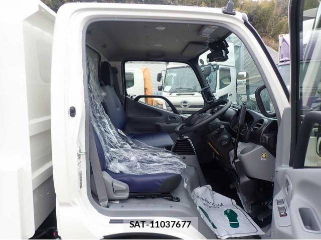 Hino DUTRO 2026-01 8073614-18