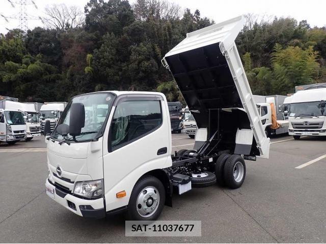 Hino DUTRO 2026-01 8073614-5