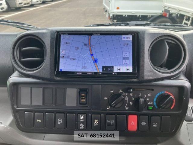 Hino DUTRO 2021-03 8073617-17