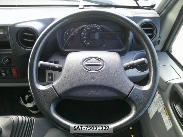 Hino DUTRO 2018-08 8073613-19