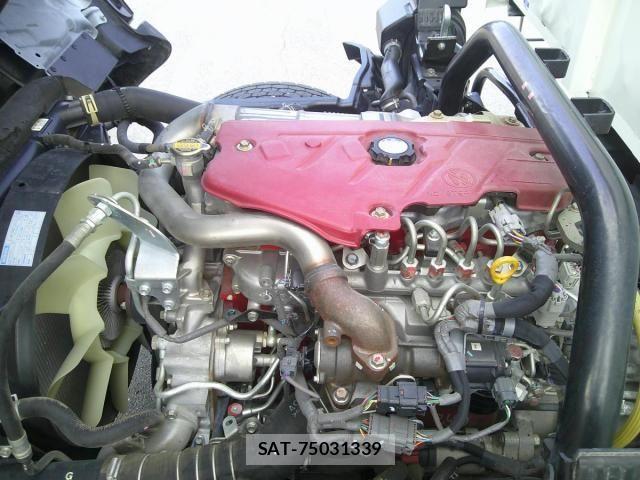 Hino DUTRO 2018-08 8073613-28