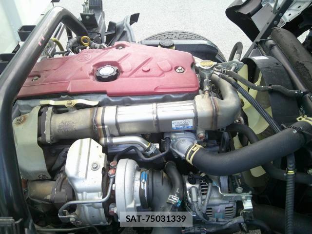 Hino DUTRO 2018-08 8073613-29