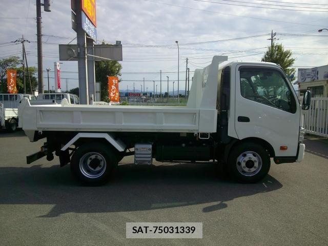 Hino DUTRO 2018-08 8073613-3