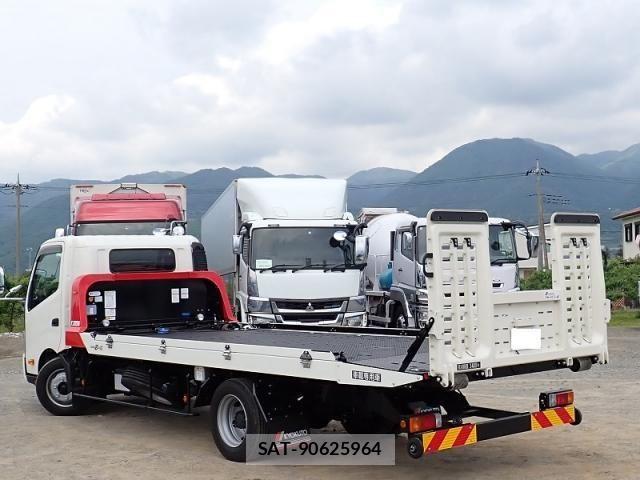 Hino DUTRO 2026-01 8098962-3