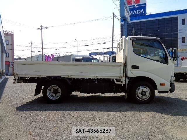 Hino DUTRO 2019-07 8098966-11