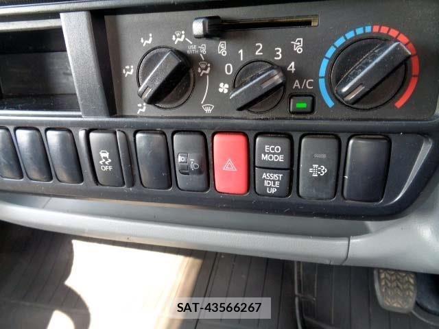 Hino DUTRO 2019-07 8098966-5