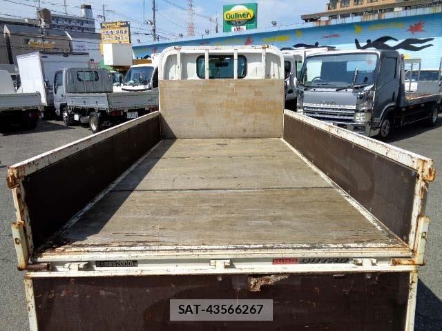 Hino DUTRO 2019-07 8098966-8
