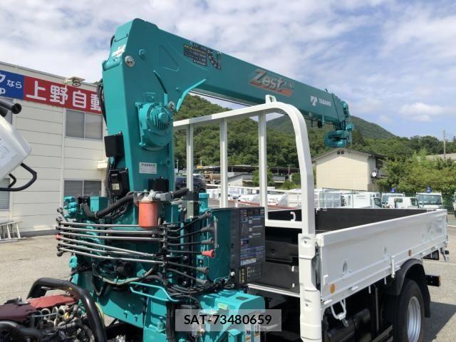 Hino DUTRO 2023-05 8098963-24