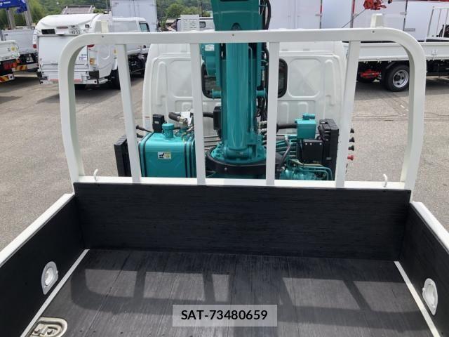 Hino DUTRO 2023-05 8098963-25