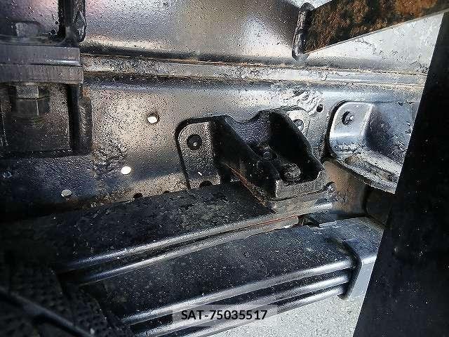 Hino DUTRO 2005-08 8098965-16