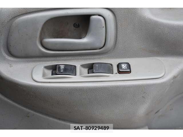 Hino DUTRO 2014-07 8098964-8