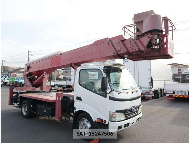 Hino DUTRO 2011-07 8145737-1