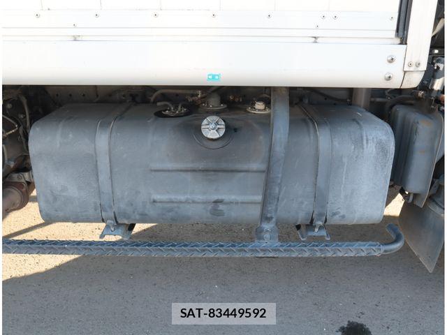 Hino DUTRO 2020-04 8145738-14