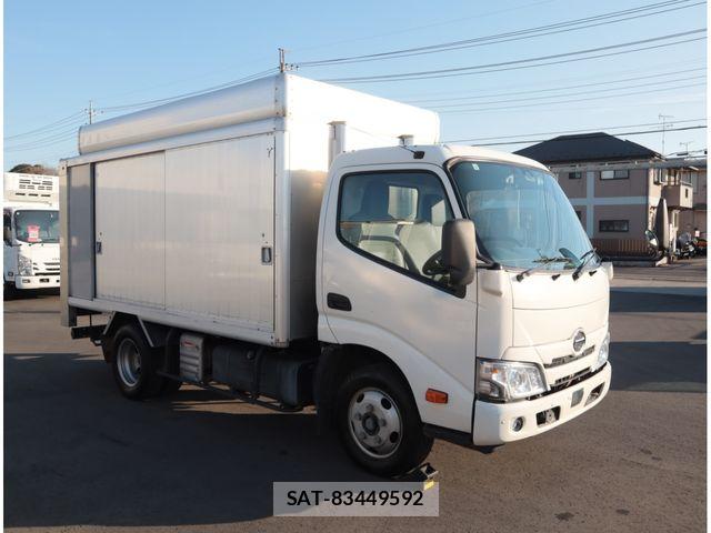 Hino DUTRO 2020-04 8145738-1