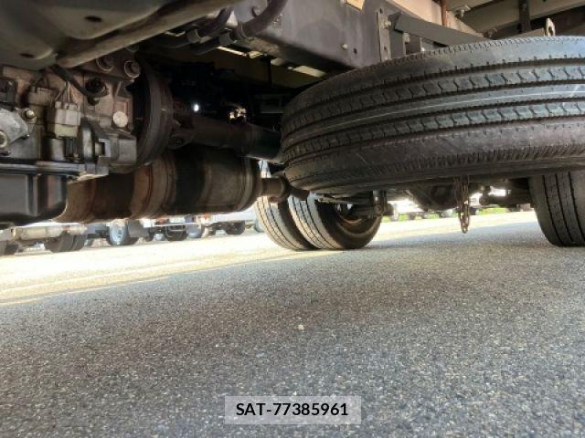 Hino DUTRO 2013-05 8158315-14