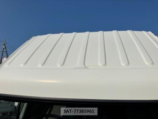 Hino DUTRO 2013-05 8158315-19