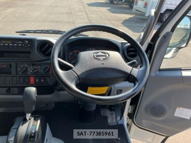Hino DUTRO 2013-05 8158315-20