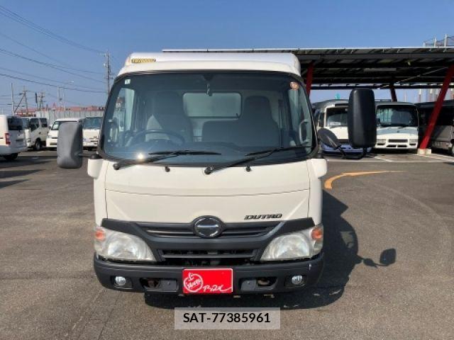 Hino DUTRO 2013-05 8158315-2