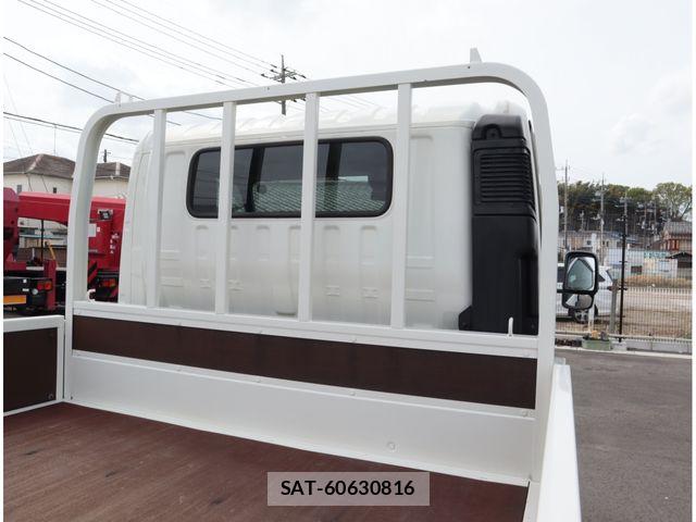 Hino DUTRO 2024-05 8158311-12