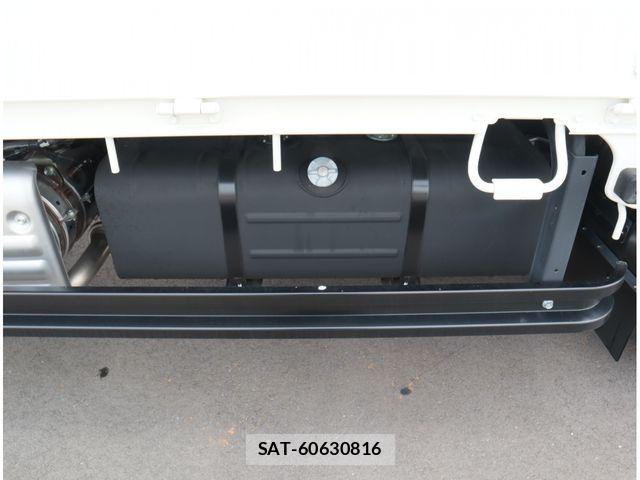 Hino DUTRO 2024-05 8158311-16