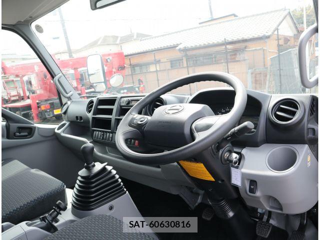 Hino DUTRO 2024-05 8158311-18