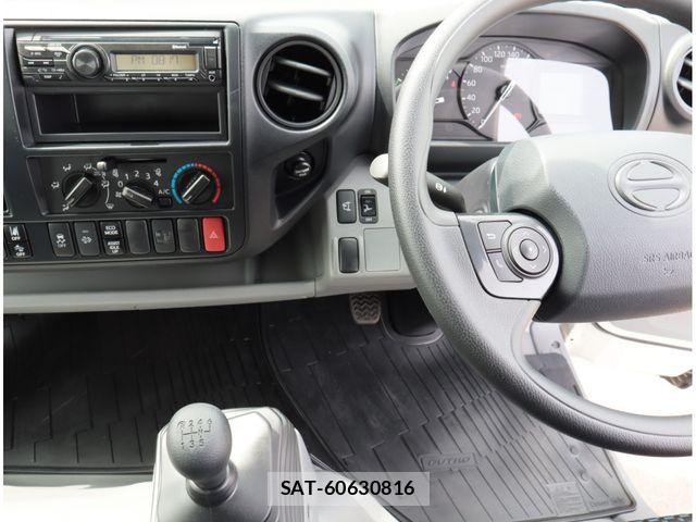 Hino DUTRO 2024-05 8158311-19